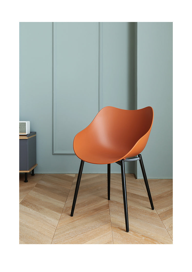 Egg Shell Chair D Capsule