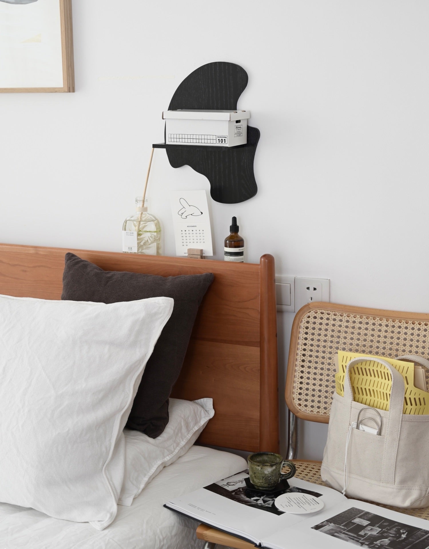 Curvy Wall Hung Display Shelve